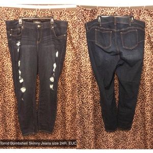 Torrid size 24R jeans